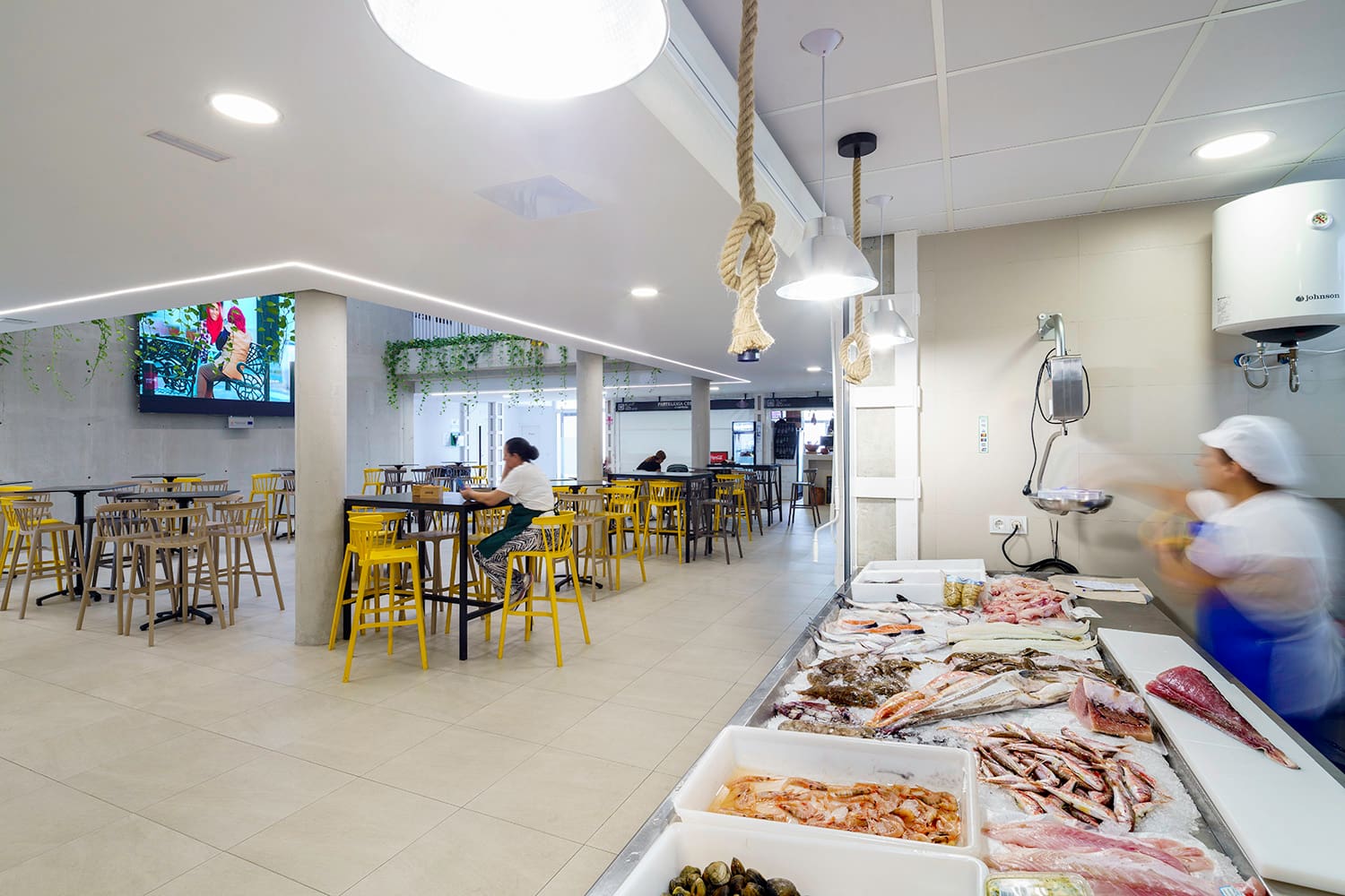 Espacio interior_Plaza del pescado_Mercado_Moguer